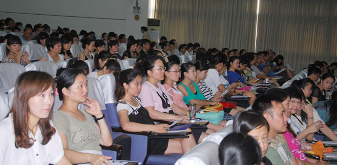 【广州】"新学期新校园新教育"全校教师培训会